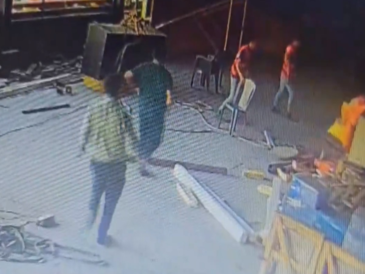 Gaming Zone Fire Update: राजकोट के गेमिंग जोन में कैसे लगी आग? वीडियो आया सामने Gaming Zone Fire Update: राजकोट के गेमिंग जोन में कैसे लगी आग? वीडियो आया सामने