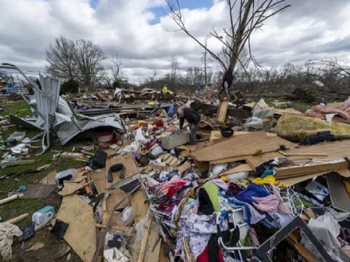 अमेरिका में तूफान ने मचाई तबाही, दो बच्चों समेत 18 लोगों की मौत