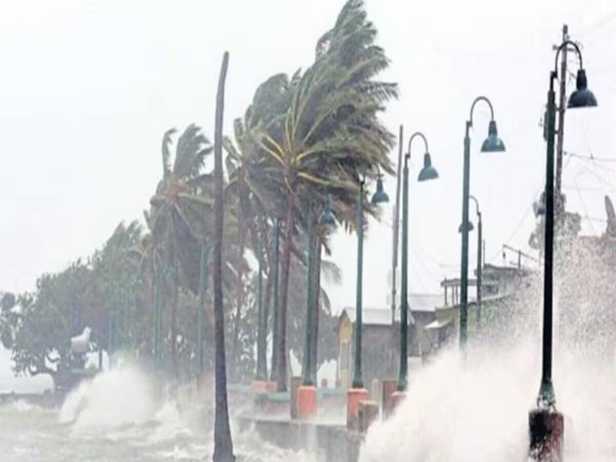 Telangana News: चक्रवाती तूफान रेमल ने तेलंगाना में मचाई तबाही, 13 लोगों की मौत