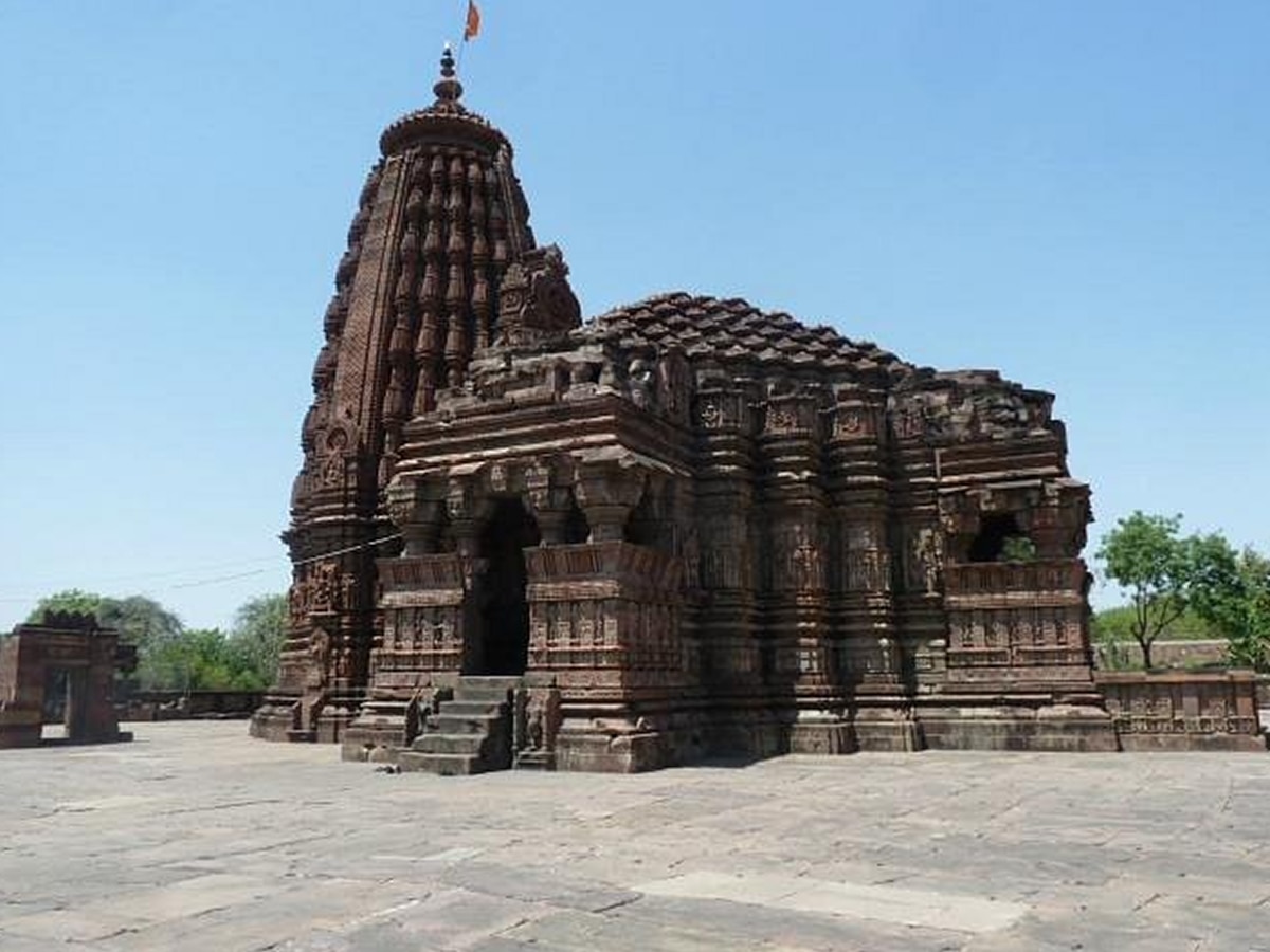 best 8 tourist places in vidisha for summers Udayagiri Caves Hindola ...