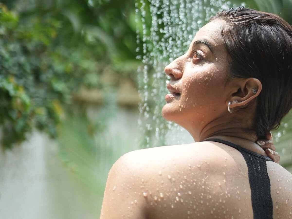 अक्षरा पढ़ाई