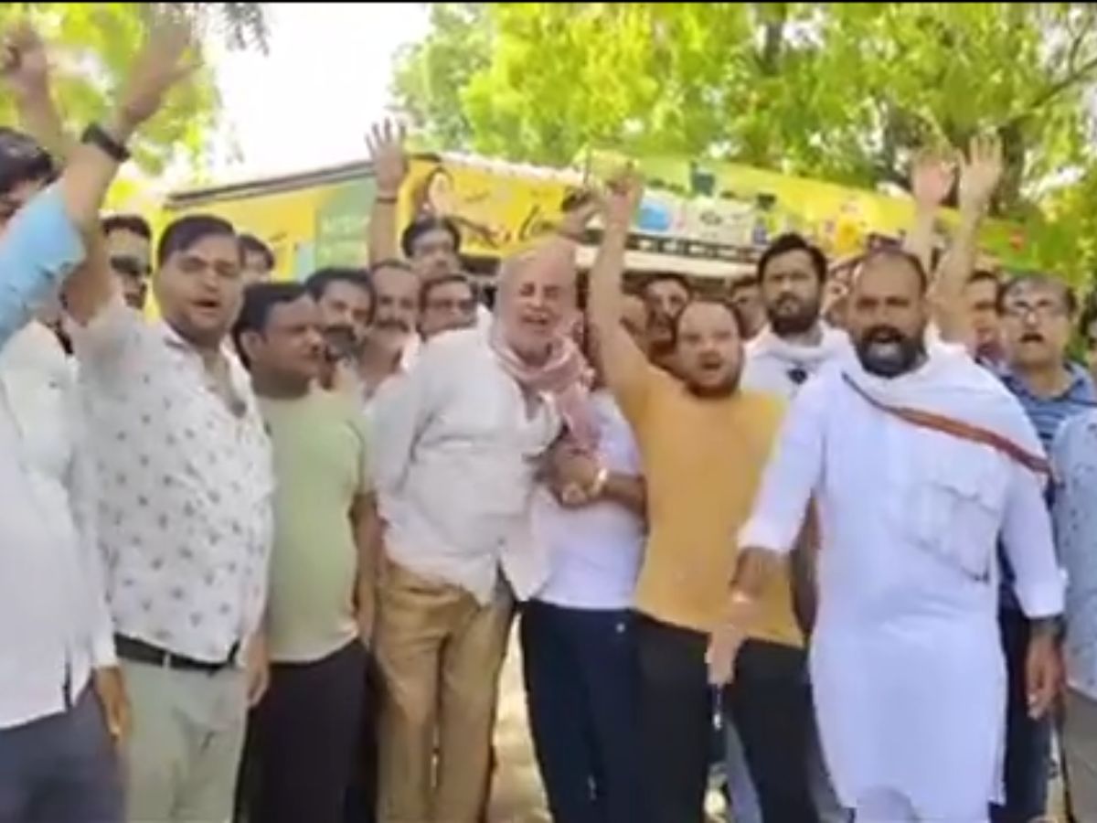 Bikaner News: महिला की मौत पर परिजनों ने शव लेने से किया इंकार, ससुराल पक्ष पर आरोप लगाते हुए गिरफ्तारी की कर रहे मांग