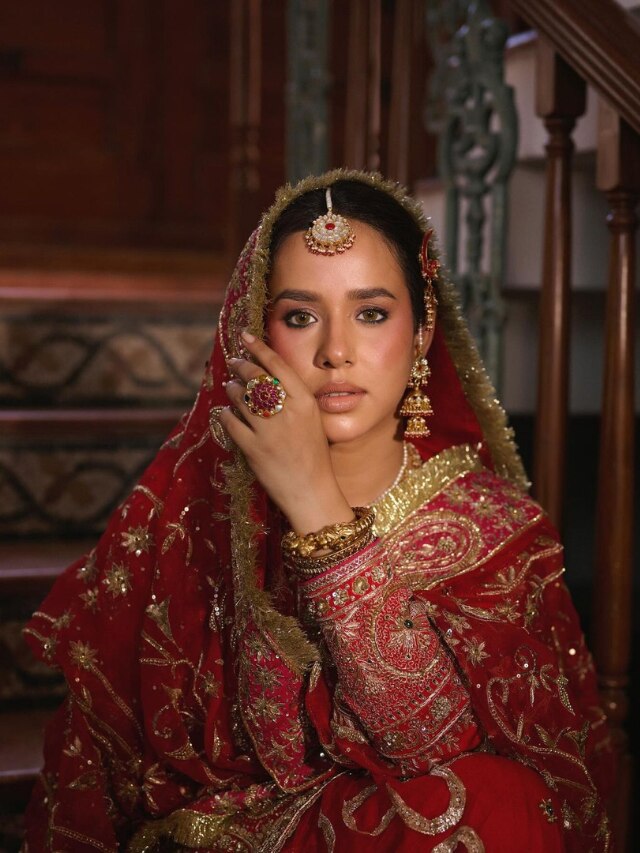पंजाबी सिंगर सुनंदा शर्मा की खूबसूरती के आगे फिकी पड़ी बॉलीवुड हसीनाएं, दुल्हन बन ढाया कहर