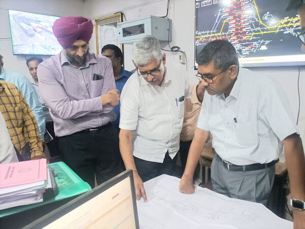 ପୂର୍ବତଟ ରେଳପଥ ମହାପ୍ରବନ୍ଧକଙ୍କ ତାଳଚେର ଅଞ୍ଚଳ ପରିଦର୍ଶନ