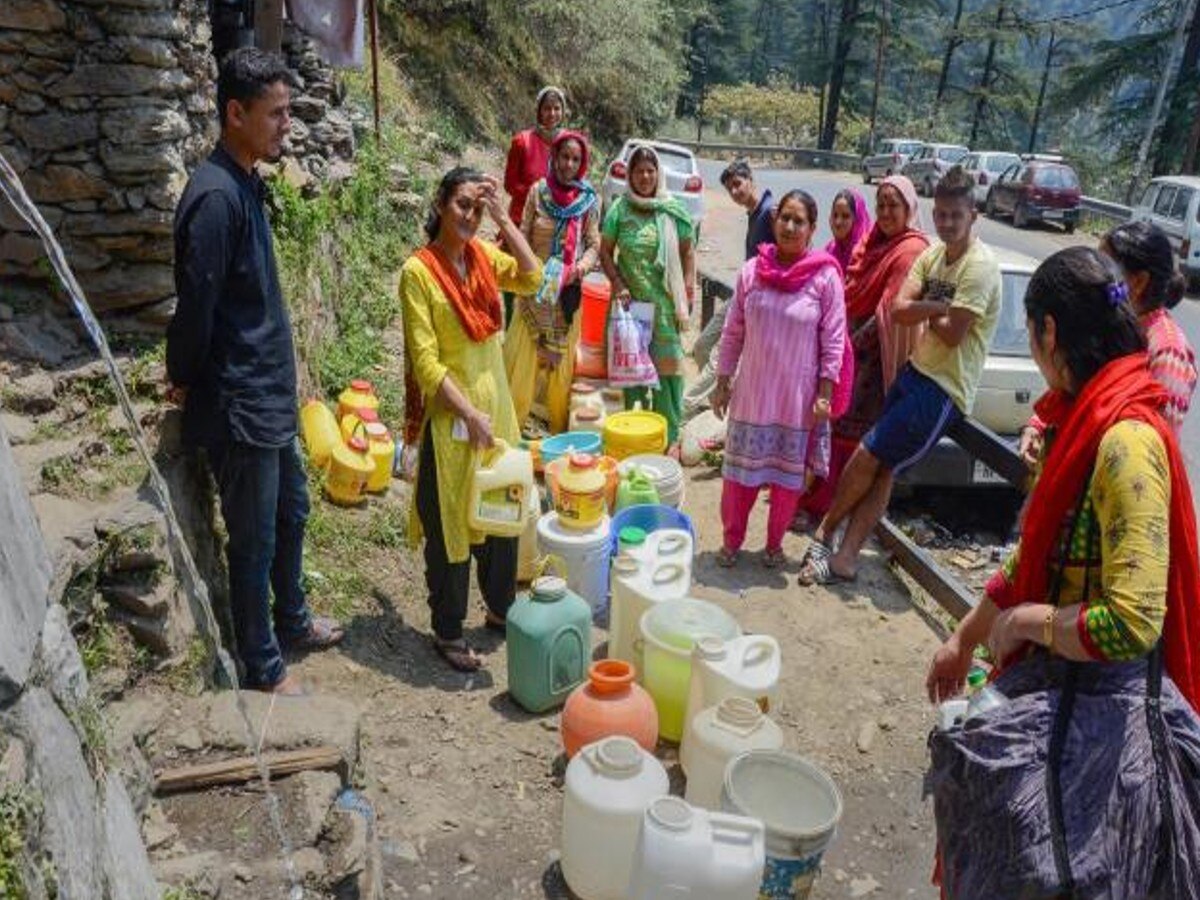 Water Crisis News: शिमला में गहराया पानी का संकट, 40 एमएलडी पानी आने के बाद भी नहीं मिल रहा पानी