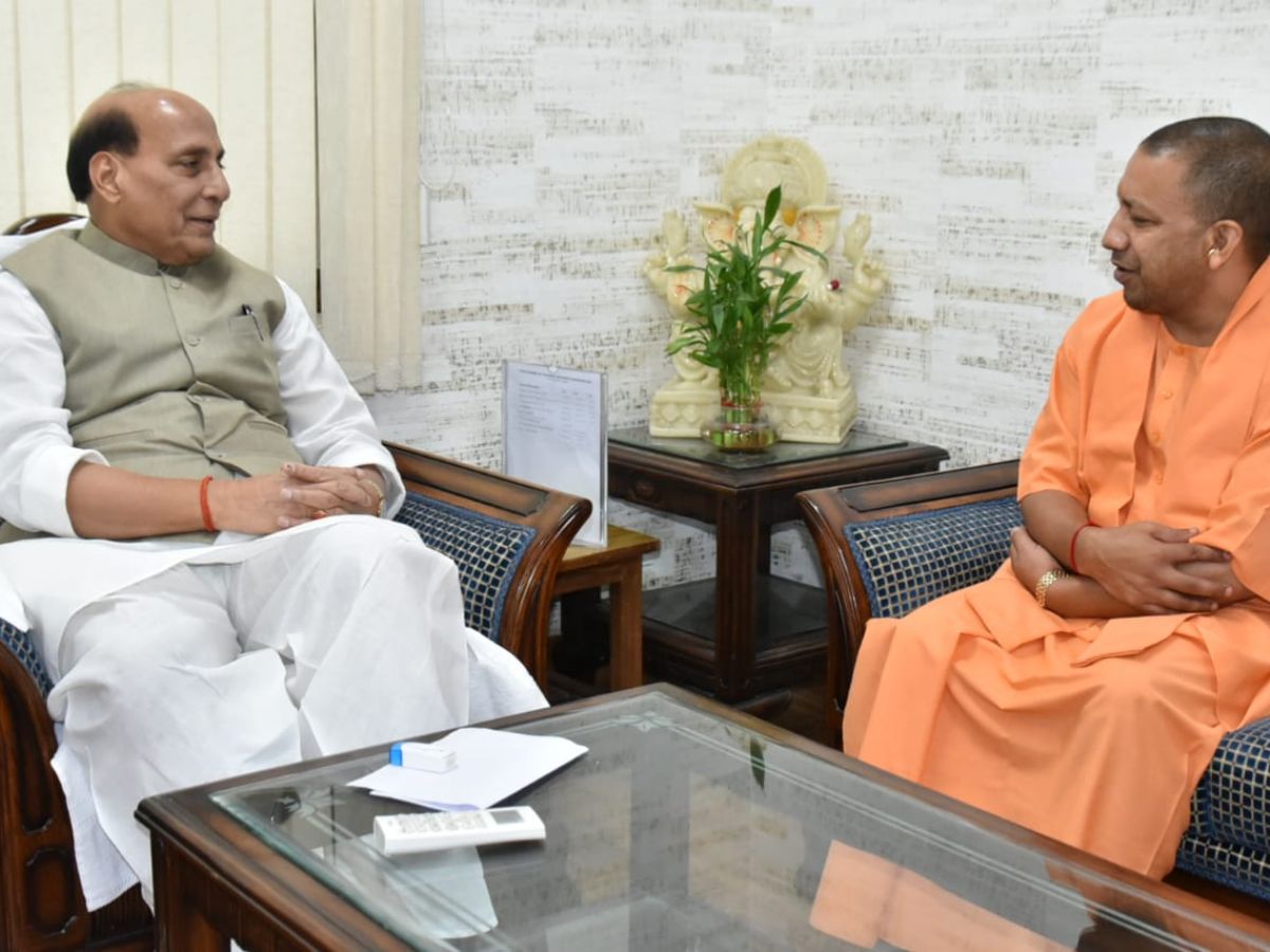 UP CM YOGI Adityanath Massive Election Campaign in Lok Sabha Elections ...