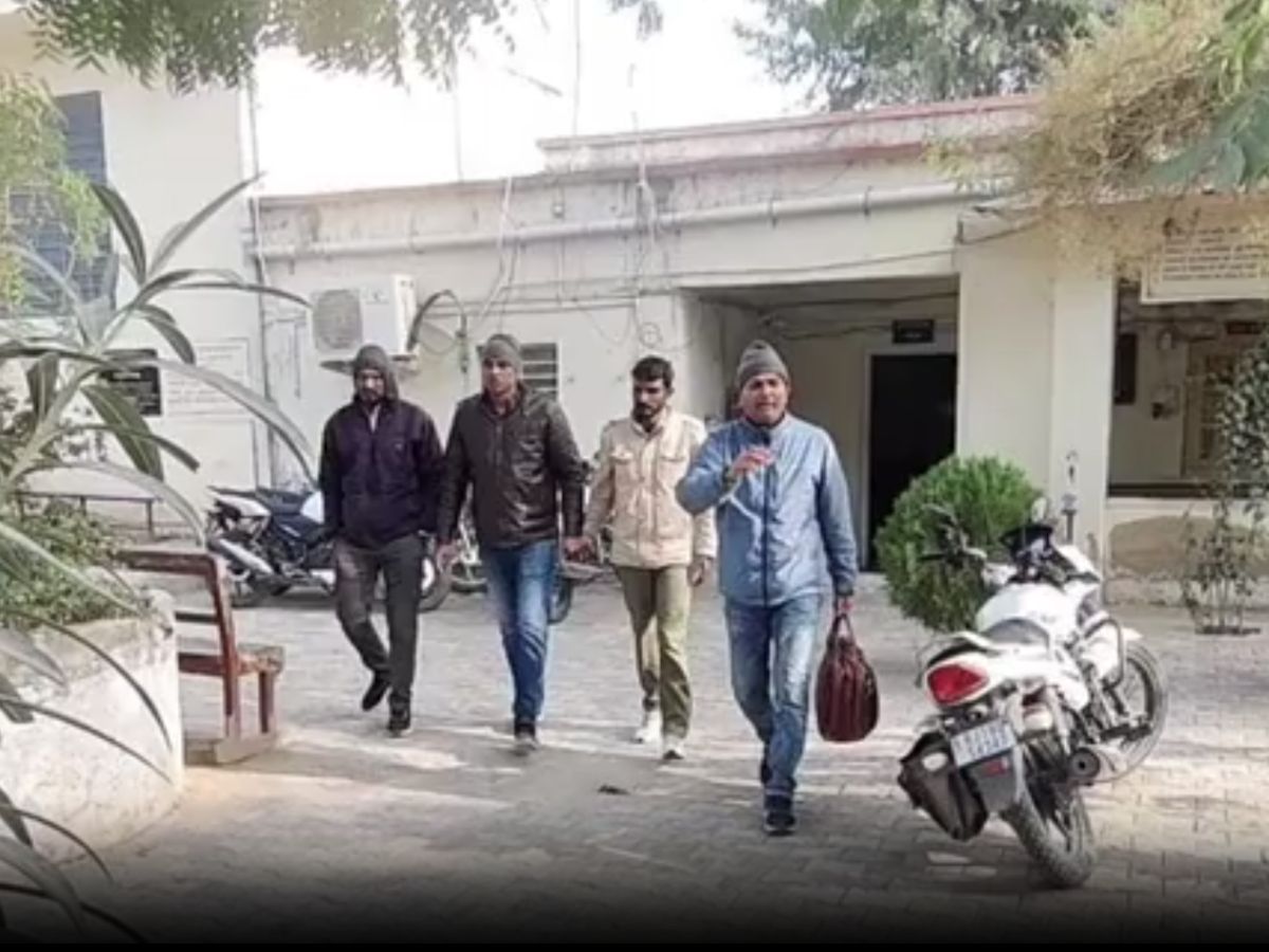 Jhunjhunu News: करणी सेना अध्यक्ष सुखदेवसिंह गोगामेड़ी हत्याकांड मामले में बड़ा अपडेट, NIA की जांच में अशोक मेघवाल पर आरोप तय Jhunjhunu News: करणी सेना अध्यक्ष सुखदेवसिंह गोगामेड़ी हत्याकांड मामले में बड़ा अपडेट, NIA की जांच में अशोक मेघवाल पर आरोप तय