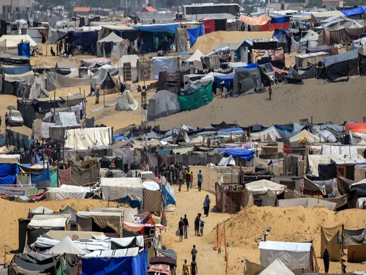 Gaza War: गाजा में इसराइल का कहर जारी, 68 लोगों की हुई मौत Gaza War: गाजा में इसराइल का कहर जारी, 68 लोगों की हुई मौत