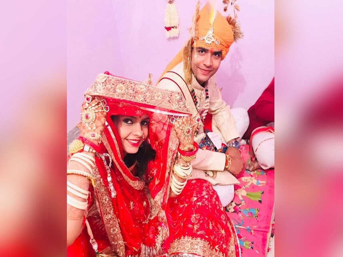 आखिर क्यों राजस्थानी दुल्हन दूल्हे को मारती है लड्डू? Video में देखिए जवाब