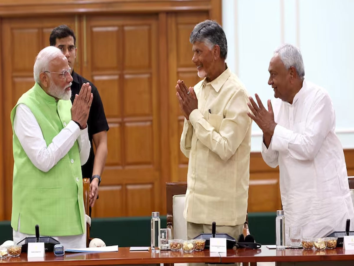 PM Modi Cabinet Portfolio: सभी अहम मंत्रालयों पर BJP का कब्जा, TDP-JDU को नहीं मिला भाव, जानें किसे मिला कौन सा विभाग PM Modi Cabinet Portfolio: सभी अहम मंत्रालयों पर BJP का कब्जा, TDP-JDU को नहीं मिला भाव, जानें किसे मिला कौन सा विभाग