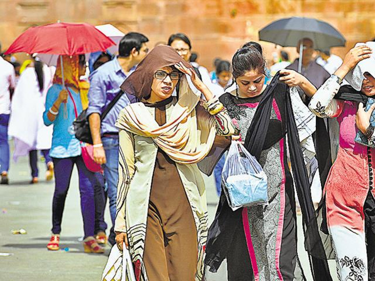Delhi Weather: आईएमडी ने दी चेतावनी, आने वाले दिनों में ऐसा होने वाला है दिल्ली का मौसम Delhi Weather: आईएमडी ने दी चेतावनी, आने वाले दिनों में ऐसा होने वाला है दिल्ली का मौसम