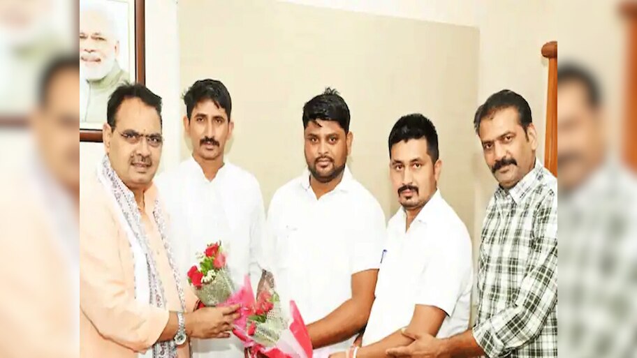 NDA में शामिल होने की खबरों को अफवाह बताने वाले राजकुमार रोत की सीएम भजनलाल से मुलाकात के मायने समझें 