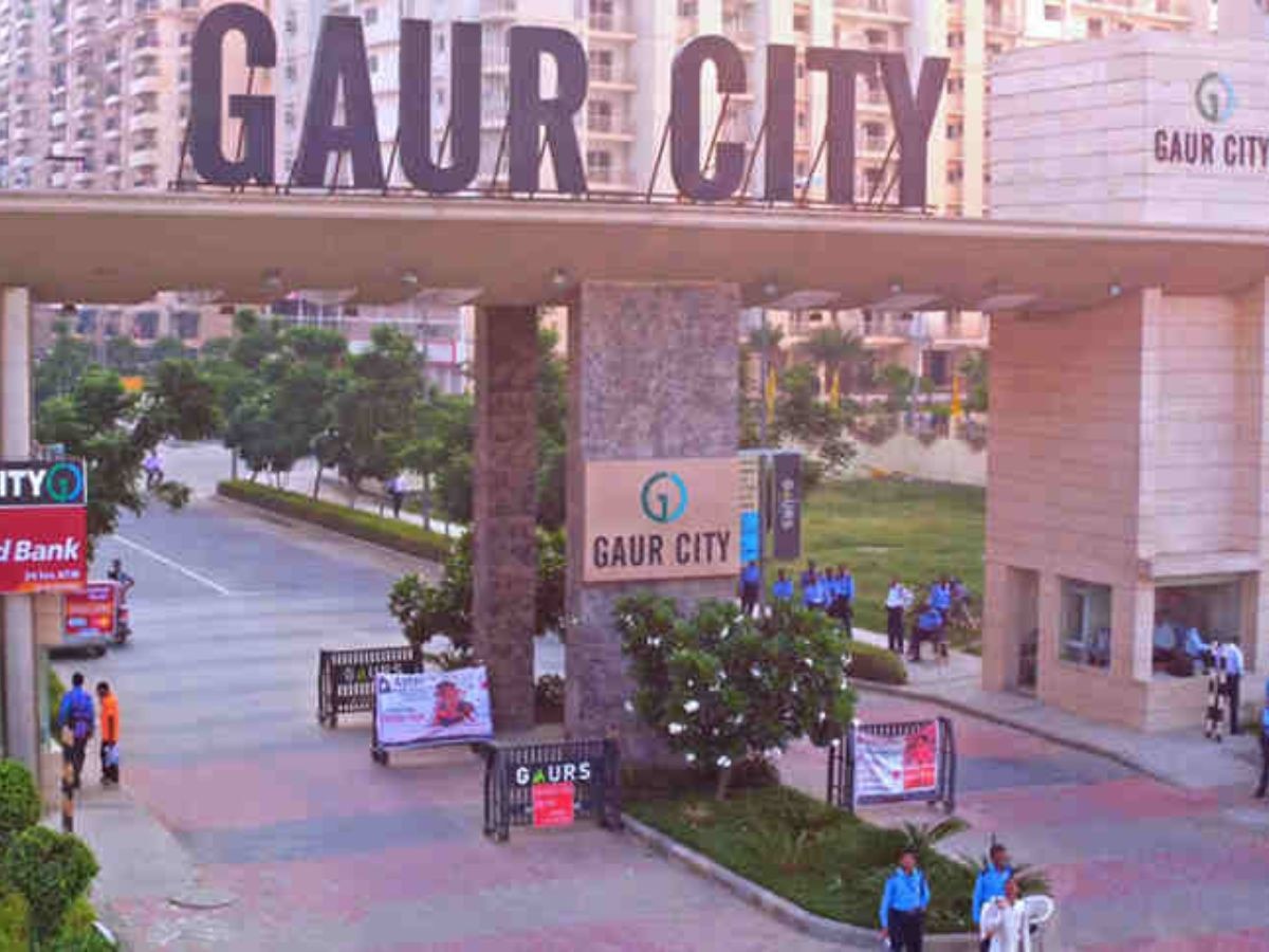 gaur city ac blast