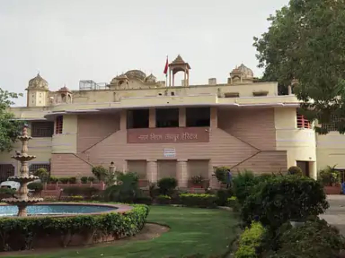 Jaipur News:24 घंटे में होगी सीवर और सेप्टिक टैंक की सफाई,हेरिटेज निगम ने शुरू किया 14420 हेल्पलाइन नंबर Jaipur News:24 घंटे में होगी सीवर और सेप्टिक टैंक की सफाई,हेरिटेज निगम ने शुरू किया 14420 हेल्पलाइन नंबर