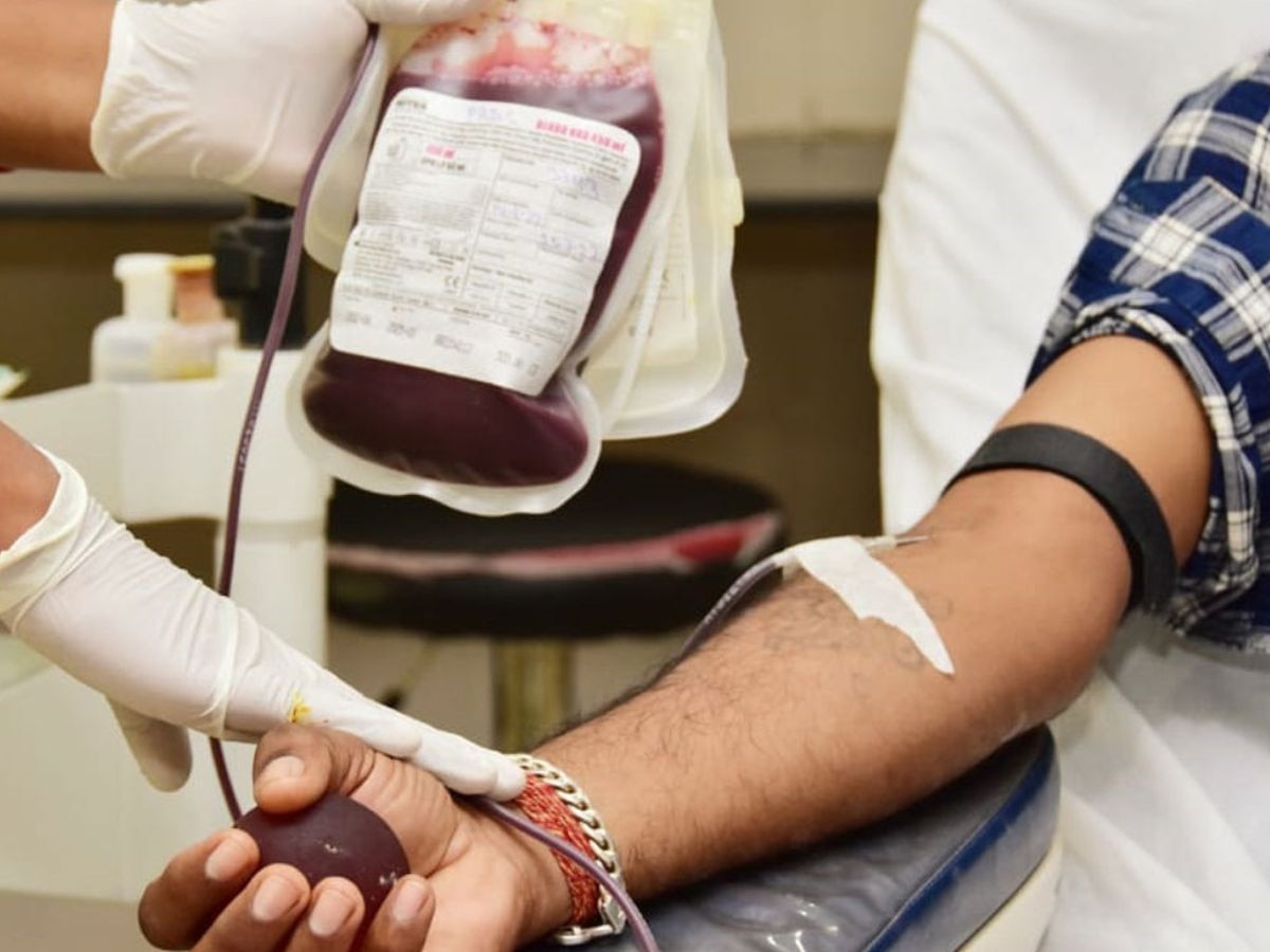 थैलेसीमिया से पीड़ित मरीजों के लिए रक्तदान क्यों है जरूरी? एक्सपर्ट से जानें