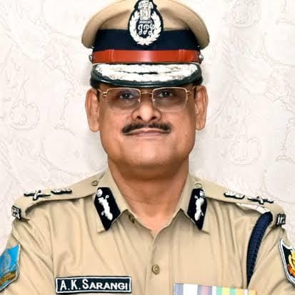 ଜୁଲାଇ ପହିଲାରୁ ଲାଗୁ ହେବ ନୂଆ ଅପରାଧିକ ଆଇନ୍, ହଟିବ ଏହି ସବୁ ଆକ୍ଟ... ଜୁଲାଇ ପହିଲାରୁ ଲାଗୁ ହେବ ନୂଆ ଅପରାଧିକ ଆଇନ୍, ହଟିବ ଏହି ସବୁ ଆକ୍ଟ...