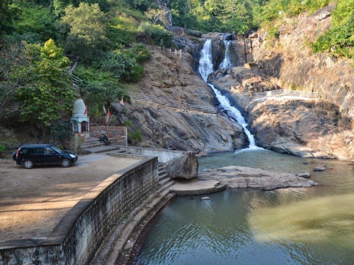 Chhattisgarh tourist place Famous Rajpuri waterfall in Jashpur Where to ...