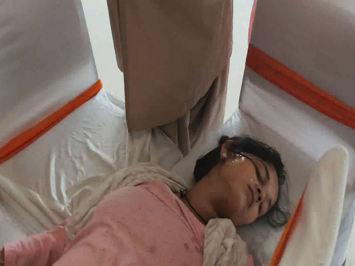 इच्छा मृत्यु की मांग लेकर केंद्रीय मंत्री भूपेंद्र यादव के पास पहुंची महिला सभा के दौरान बेहोश, जानिए पूरा मामला इच्छा मृत्यु की मांग लेकर केंद्रीय मंत्री भूपेंद्र यादव के पास पहुंची महिला सभा के दौरान बेहोश, जानिए पूरा मामला