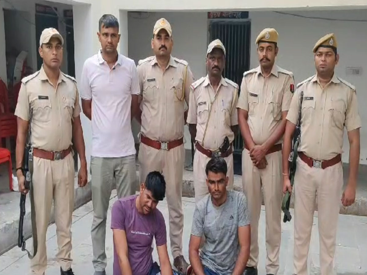 Rajasthan News : धौलपुर के सरमथुरा में अंकुश मीणा की हत्या का मामला, 2 आरोपी चढ़े पुलिस के हत्थे Rajasthan News : धौलपुर के सरमथुरा में अंकुश मीणा की हत्या का मामला, 2 आरोपी चढ़े पुलिस के हत्थे