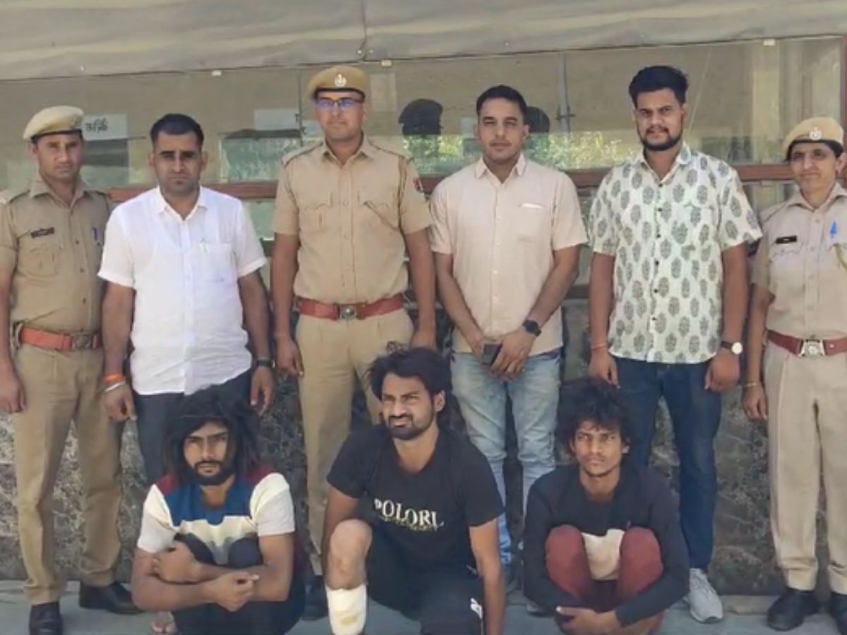 Rajasthan Crime News: सीकर पुलिस का बड़ा एक्शन, हथियार की नोक पर दिनदहाड़े लूट करने वाली गैंग का पर्दाफाश 