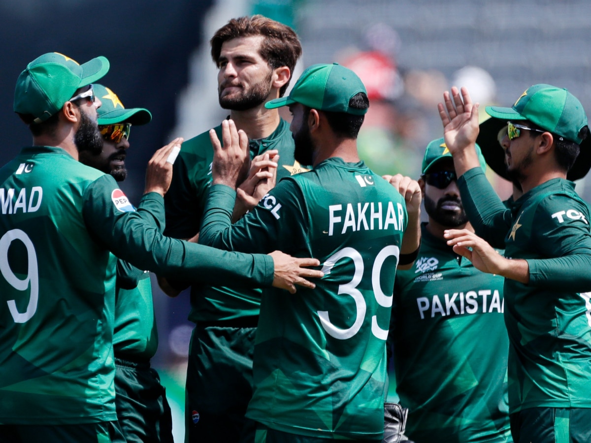 PAK vs IRE : हाय रे किस्मत! पाकिस्तान पहले T20 वर्ल्ड कप से हुआ बाहर, अब आखिरी मैच भी नहीं खेल पाएगा?