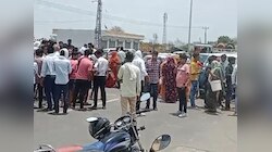 पानी की समस्या को लेकर दिखा मलवास गांव में रोष, ग्रामीणों ने रोड किया जाम