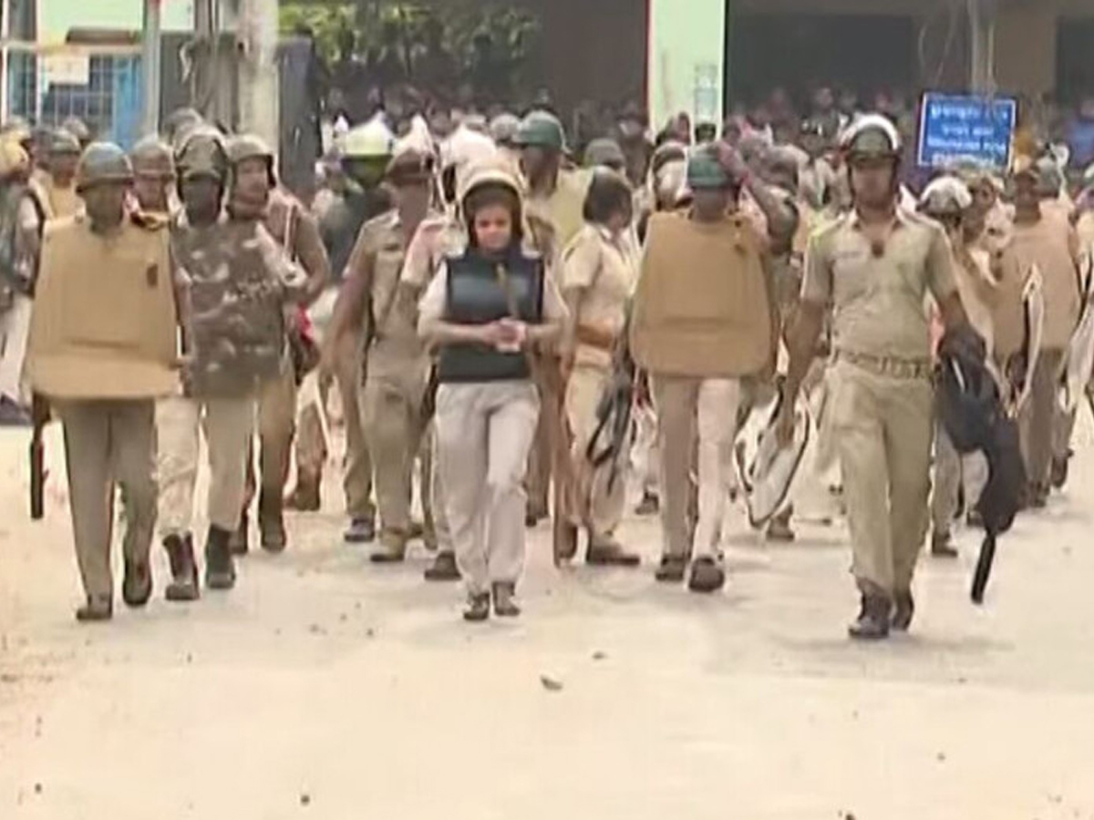 Curfew: ବାଲେଶ୍ୱରରେ ଅନିର୍ଦ୍ଦିଷ୍ଟ କାଳ ପାଇଁ କର୍ଫ୍ୟୁ Curfew: ବାଲେଶ୍ୱରରେ ଅନିର୍ଦ୍ଦିଷ୍ଟ କାଳ ପାଇଁ କର୍ଫ୍ୟୁ