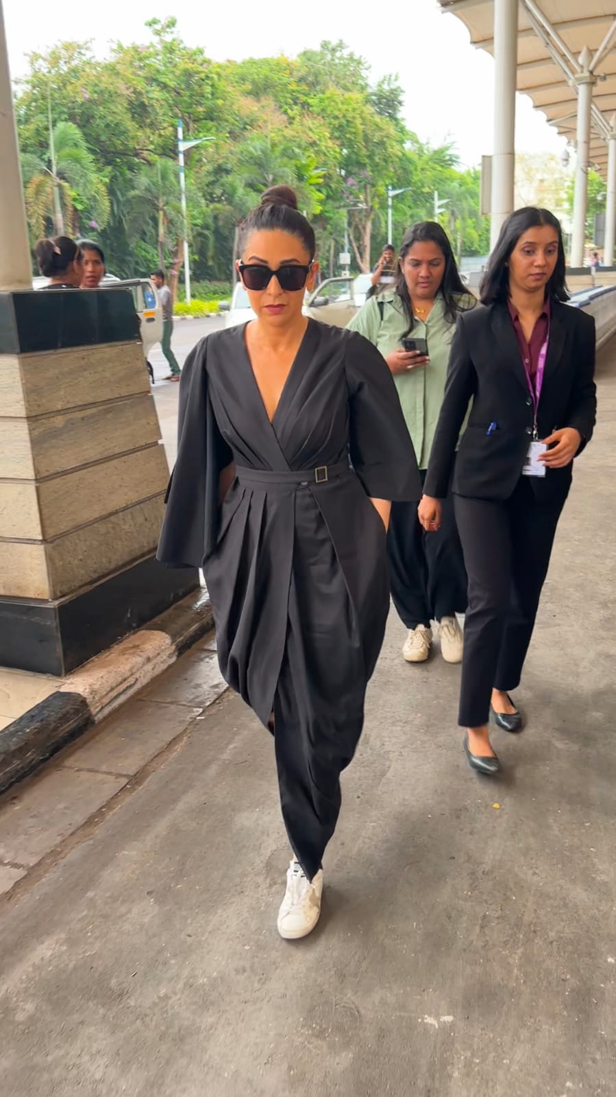 करिश्मा कपूर का नया अंदाज