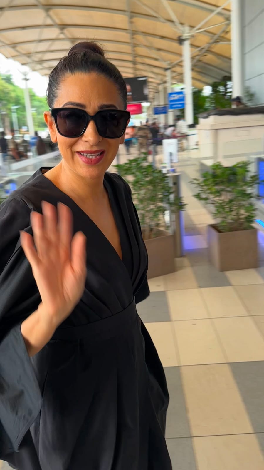 इटली गई थीं करिश्मा