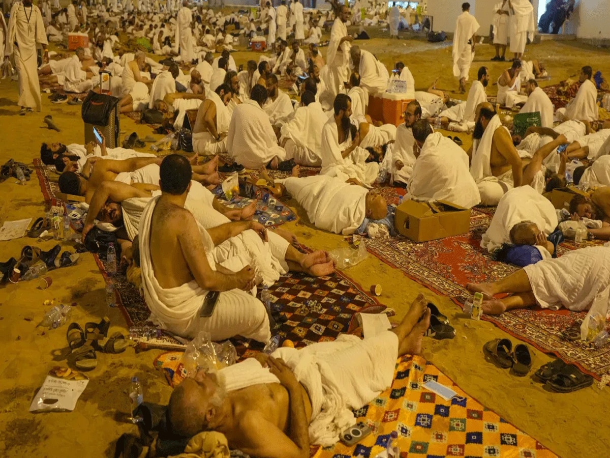 मक्का मदीना में हज यात्रियों पर गर्मी और लू का सितम, अब तक 1,000 से ज्यादा मौतें