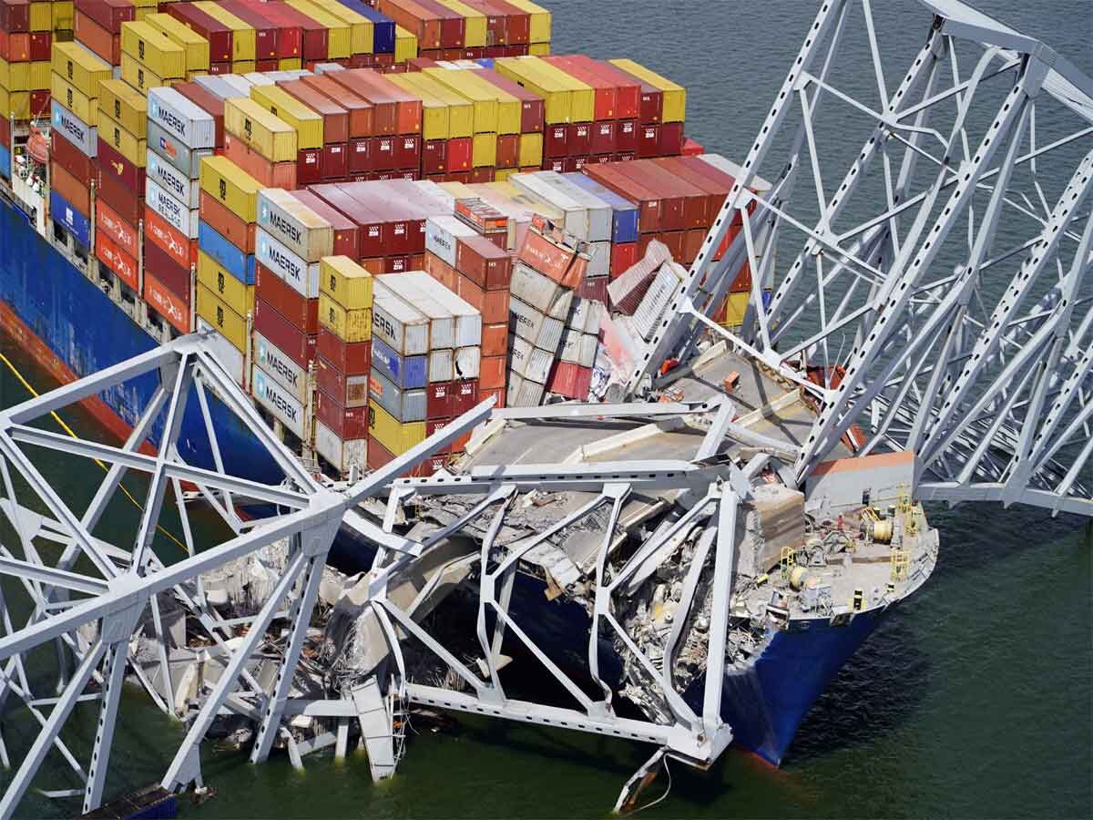 Baltimore Bridge Accident: जहाज पर सवार 8 भारतीय स्वदेश रवाना, 13 को वापसी के लिए करना होगा इंतजार 