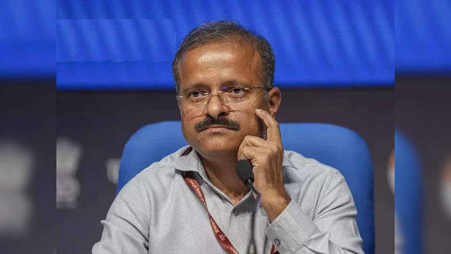 NEET-UG विवाद के बीच NTA के प्रमुख को हटाया गया, इस शख्स को दी गई जिम्मेदारी