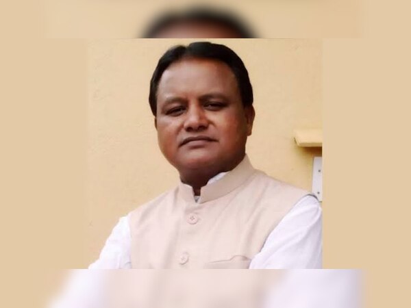 ମୁଖ୍ୟମନ୍ତ୍ରୀ ହେବା ପରେ ପ୍ରଥମ ଥର ଜନ୍ମ ମାଟିରେ ପହଞ୍ଚିଲେ ମୁଖ୍ୟମନ୍ତ୍ରୀ