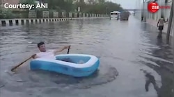 पहली ही बारिश में दिल्ली पानी-पानी, नाव चलाने लगे बीजेपी के पार्षद, Video वायरल