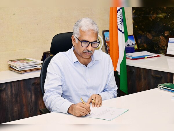 ମୁଖ୍ୟ ଶାସନ ସଚିବ ଭାବେ ଦାୟିତ୍ବ ଗ୍ରହଣ କଲେ ମନୋଜ ଆହୁଜା