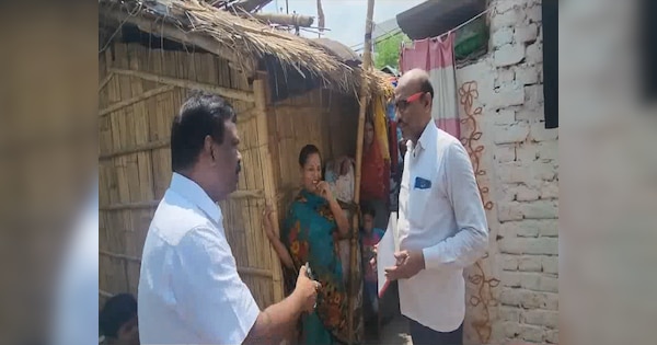 Bihar Education Department ACS siddharth reached slum area of Patna ...