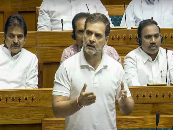 संसद में राहुल गांधी ने इन मुद्दों पर काटा हंगामा; केंद्र सरकार ने कहा- "गैर जिम्मेदार"