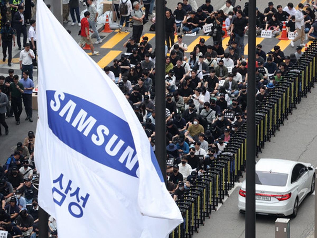 क्या मार्केट से कम हो जाएंगे Samsung फोन? मजदूर हड़ताल पर, जानिए क्या है डिमांड