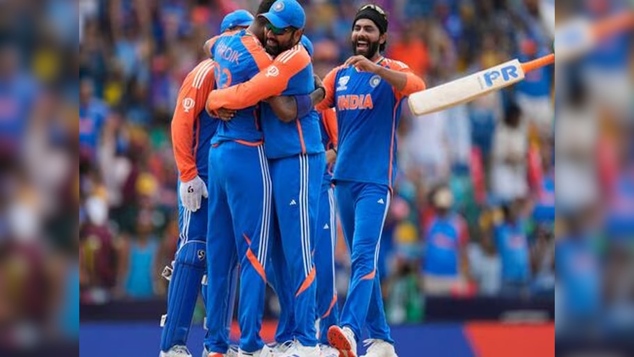 Team India: बारबाडोस में फंसी टीम इंडिया आज भारत के लिए होगी रवाना,  जानें क्या है पूरा मासला?