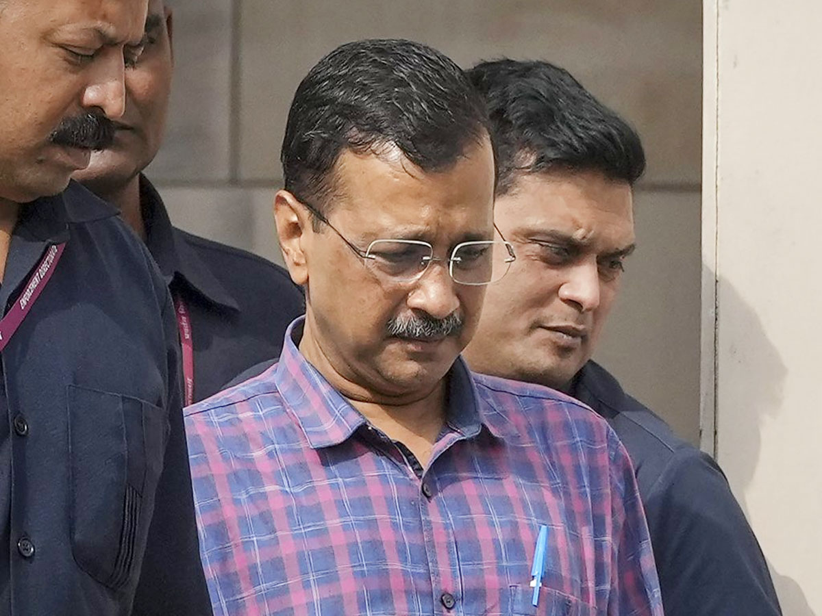 Arvind Kejriwal Case Update: क्या केजरीवाल को दिल्ली HC से मिलेगी राहत? CBI की गिरफ्तारी के खिलाफ होगी सुनवाई Arvind Kejriwal Case Update: क्या केजरीवाल को दिल्ली HC से मिलेगी राहत? CBI की गिरफ्तारी के खिलाफ होगी सुनवाई