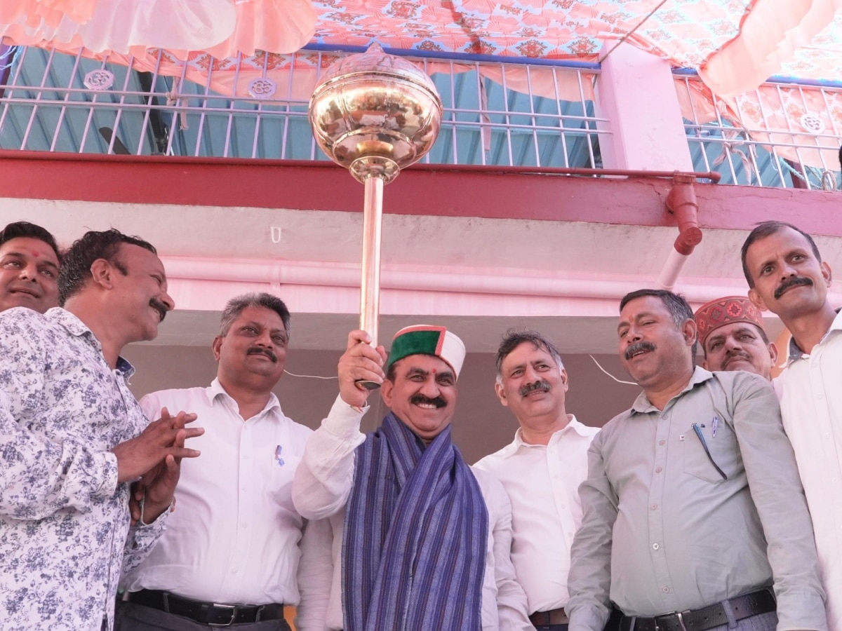Himachal By Election: हमीरपुर दौरे से पूर्व घुमारवीं पहुंचे CM सुक्खू, एक बार फिर निर्दलीय विधायकों पर साधा निशाना 