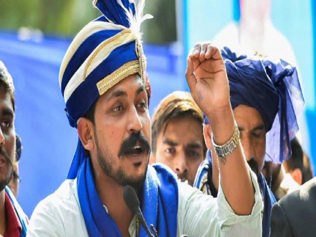 Nagina News: कावड़ पर 10 दिन दुकानें बंद, ईद पर नमाज की इजाजत नहीं; चंद्रशेखर के बयान पर विवाद Nagina News: कावड़ पर 10 दिन दुकानें बंद, ईद पर नमाज की इजाजत नहीं; चंद्रशेखर के बयान पर विवाद