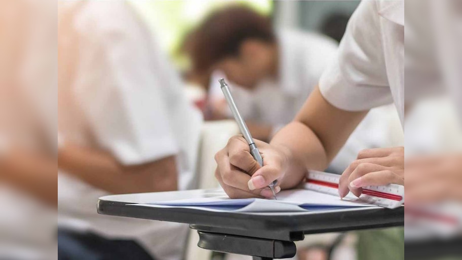 UP PCS Judge Exam scam: मी लार्ड की भर्ती में भी घोटाला; UP PCS (जुडिशल) एग्जाम में बदली गईं 50 कांपियां 