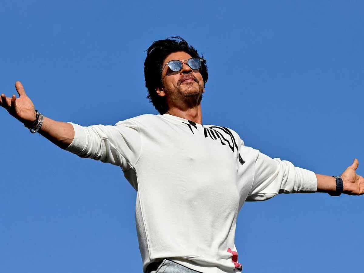 Shah Rukh Khan To Be Honoured With Career Achievement Award At Locarno ...