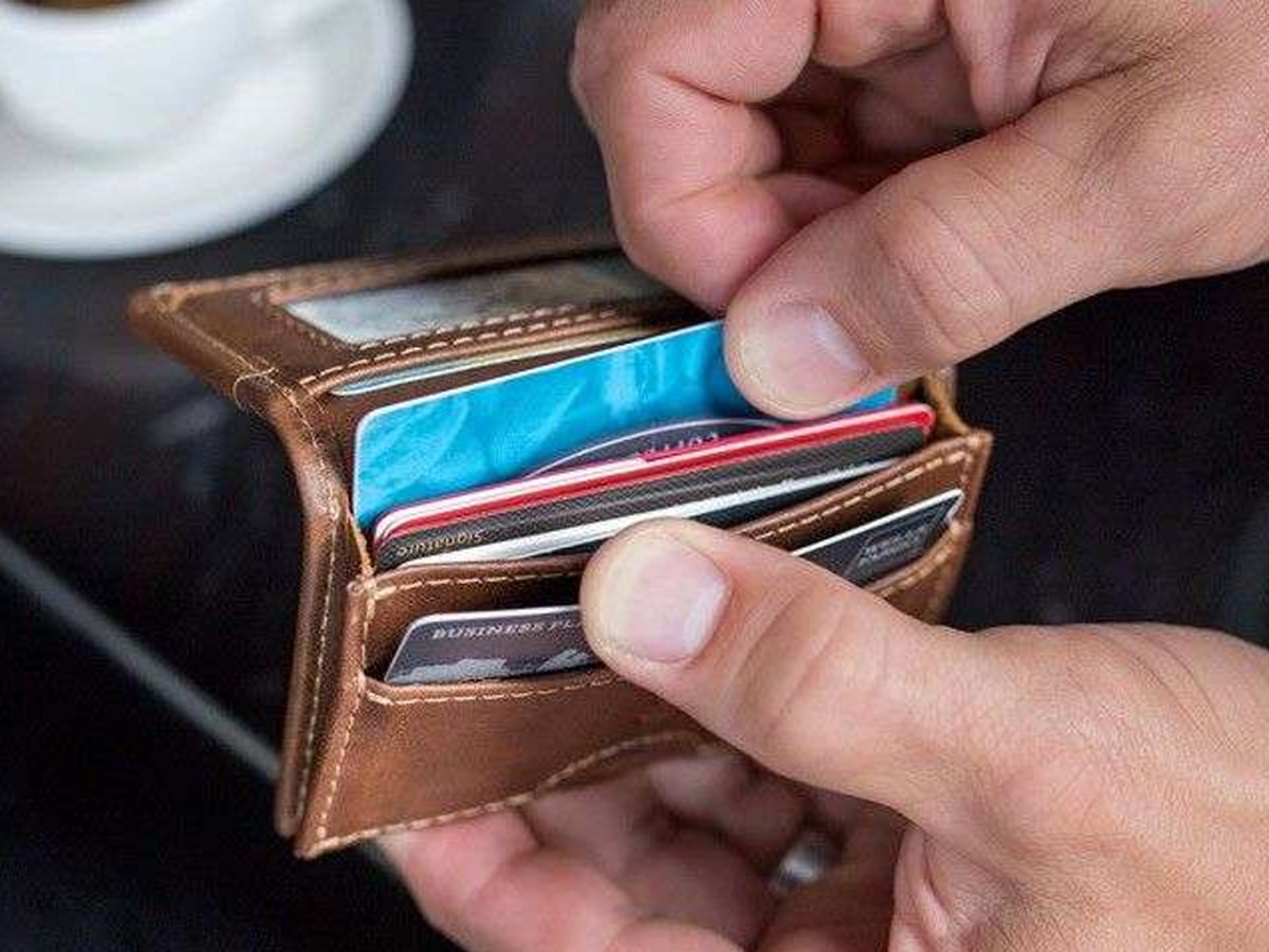 जेब में रखा रहेगा Credit Card और उड़ जाएंगे पैसे! नए Fraud ने लोगों को किया परेशान; ऐसे बचें
