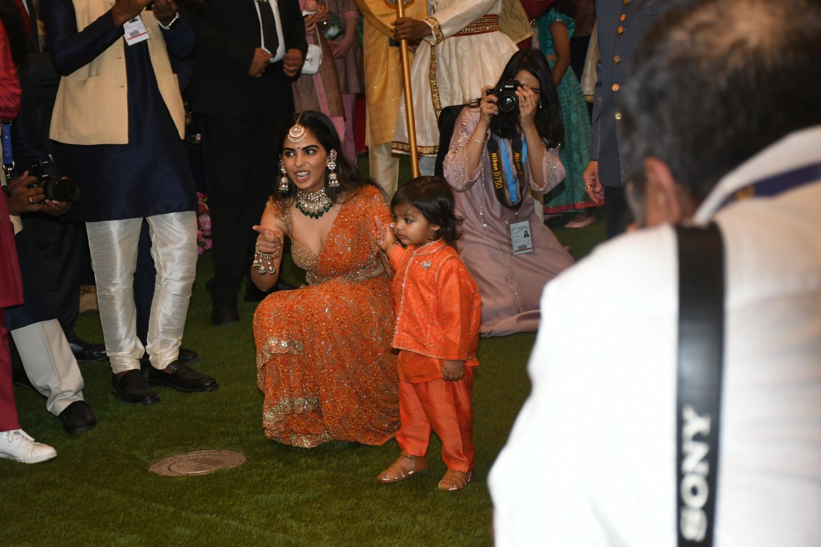 भारी कुंदन हार