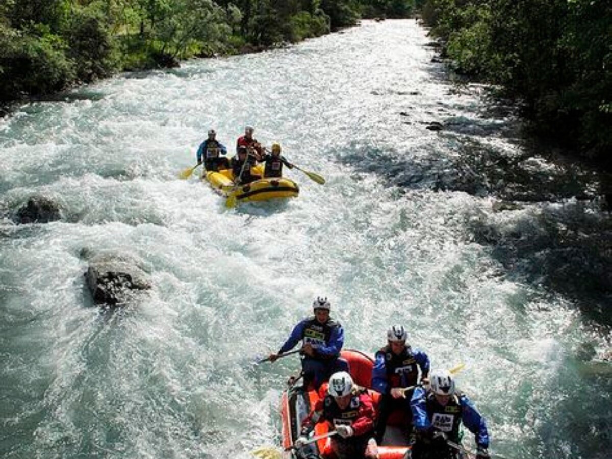 top 4 famous river rafting places in india including rishikesh ladakh ...