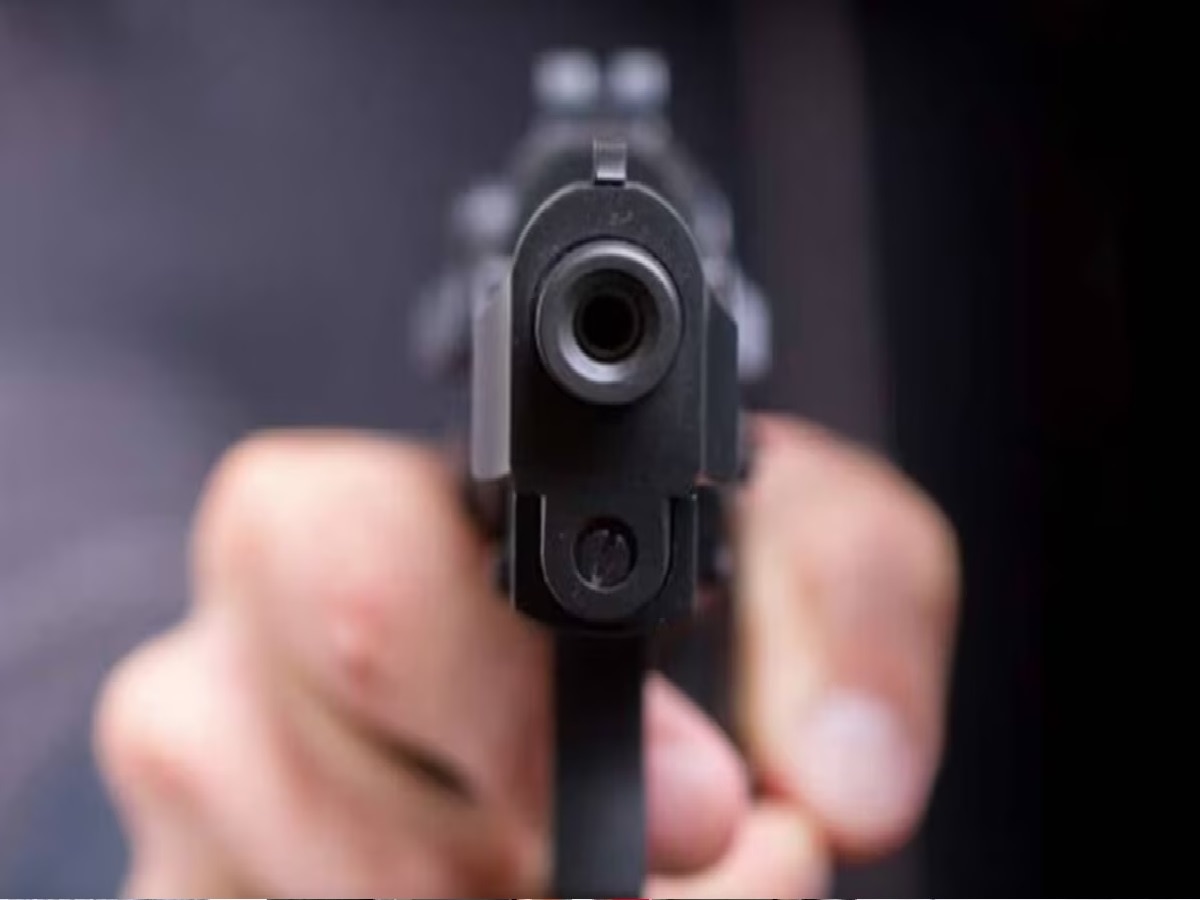 महिला से लूटपाट की कोशिश, विरोध करने पर डकैतों ने गोली मारकर की हत्या