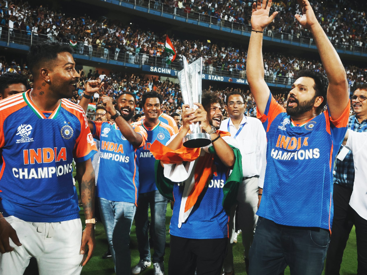 विराट-रोहित ने गाया वंदे मातरम