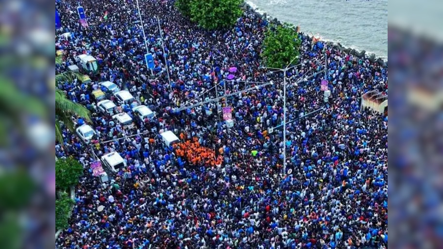 Team India Victory Parade के दौरान घायल हुए कई लोग, कई का घुटा गला और कुछ हो गए बेहोश